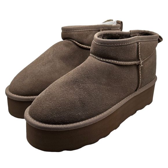 CUSHIONAIRE Women's Genuine Suede pull on platform boot 9.5 WIDE TAUPE - Picture 3 of 7